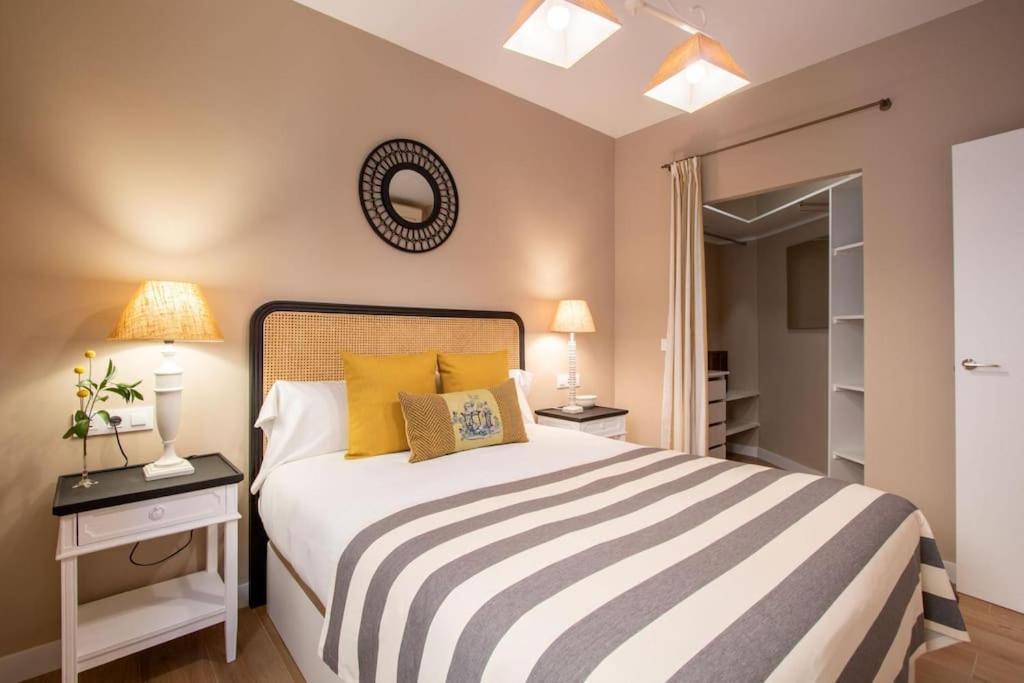 Plaza Nueva Deluxe Suite By Valcambre Séville Extérieur photo